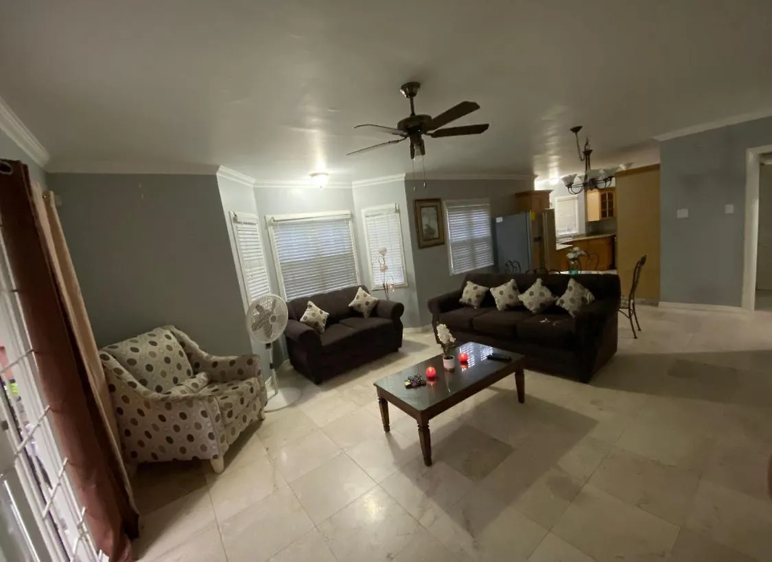 St Michael'S Terrace Apartment Kingston